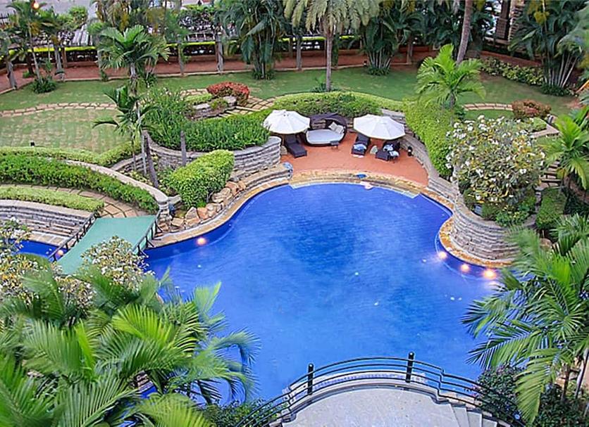 Pool Foto