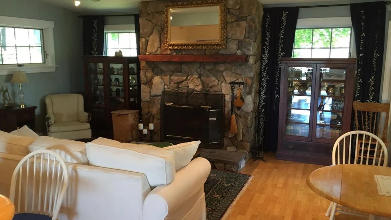 The Greenleaf Inn
