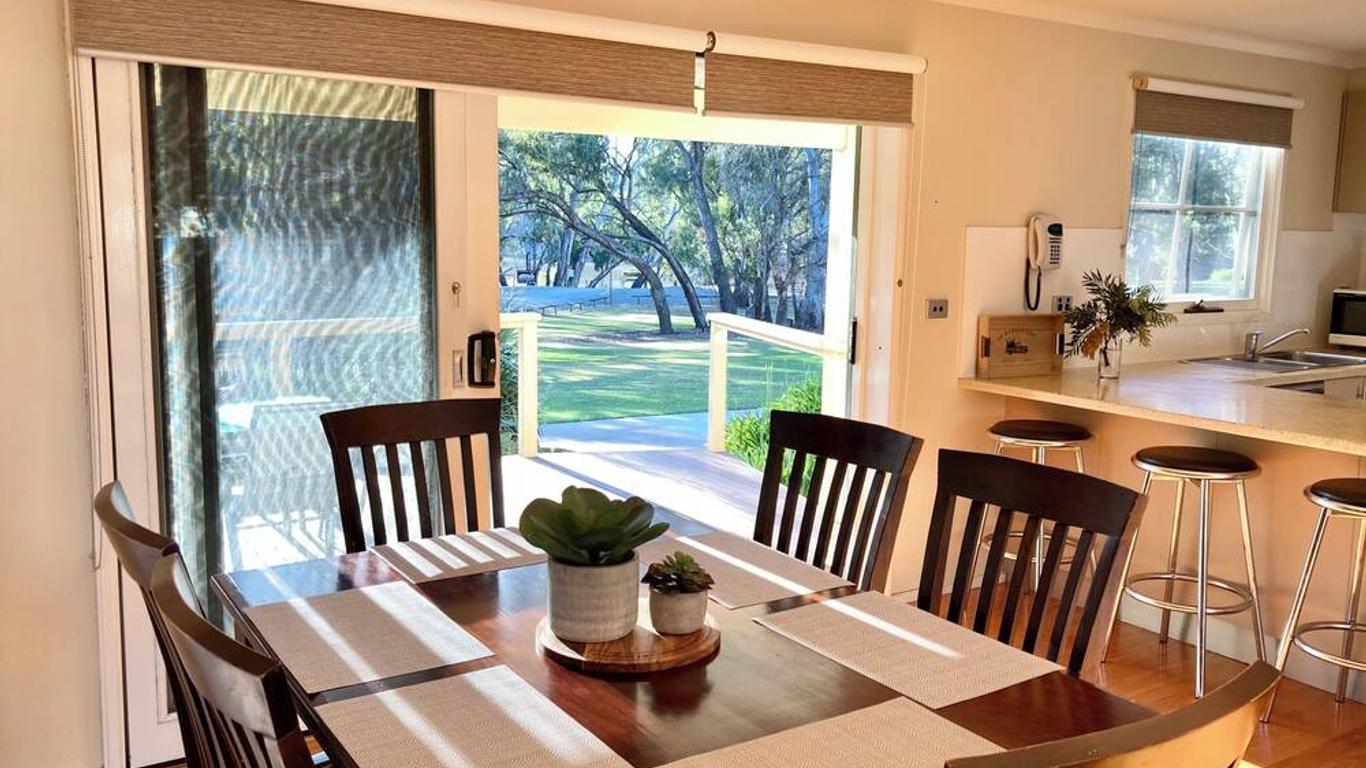 Winbi River Resort Holiday Rentals