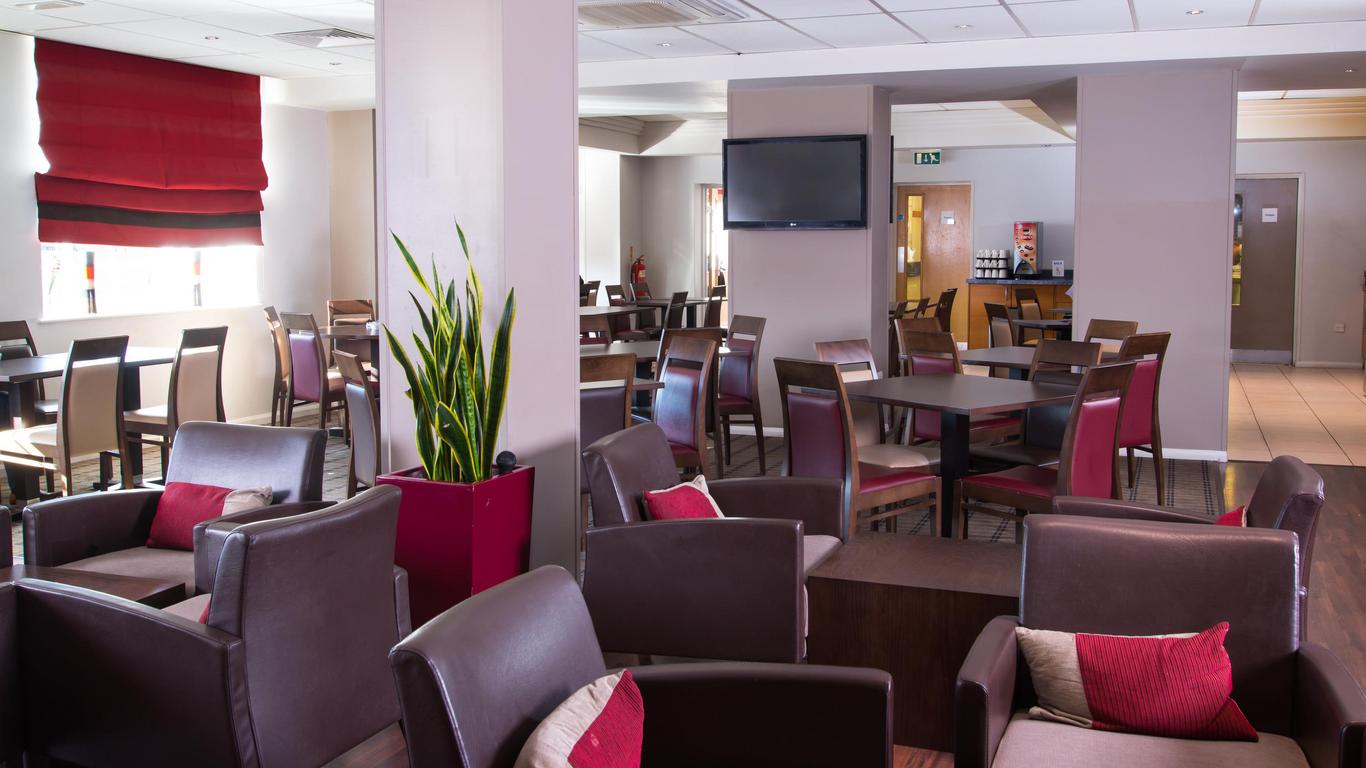 Holiday Inn Express London Chingford, An IHG Hotel