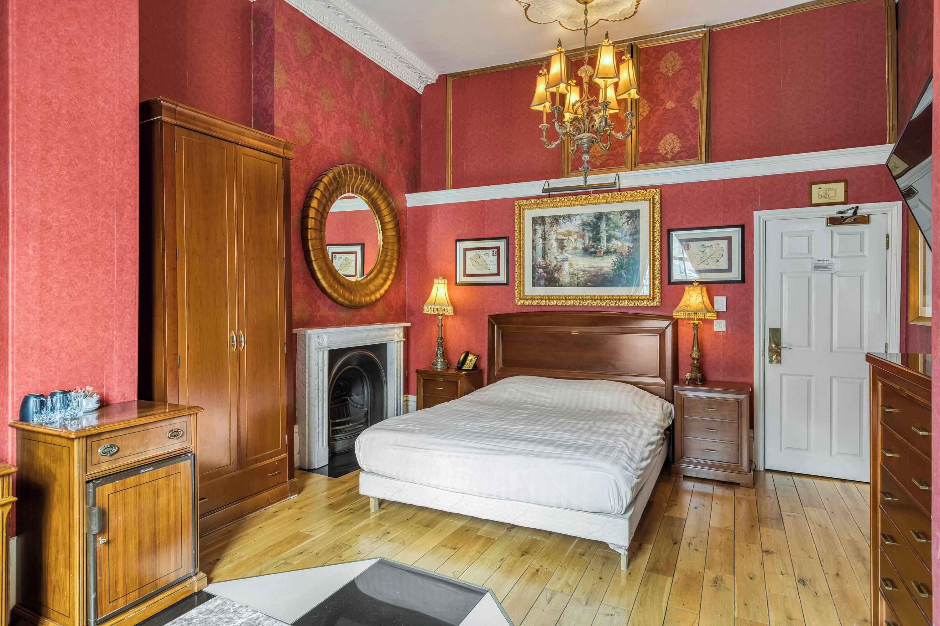 Sonstige