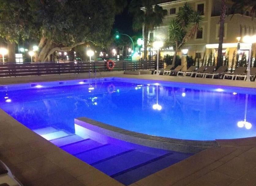 Pool Foto
