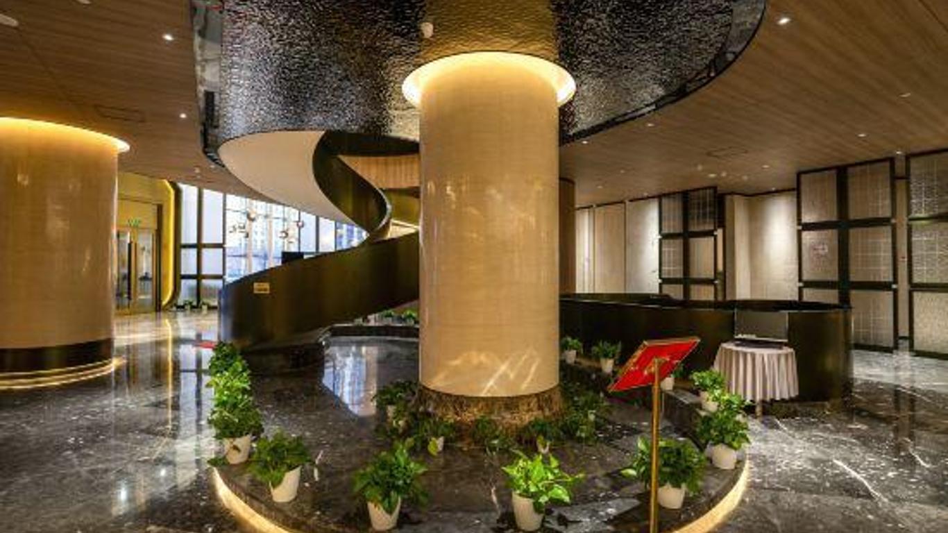 Dongfang Mingyue Business Hotel