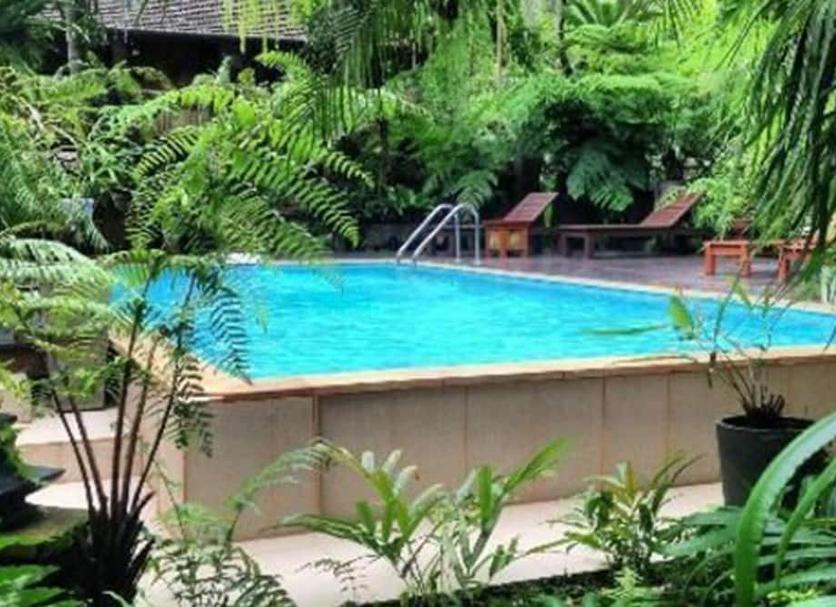 Pool Foto