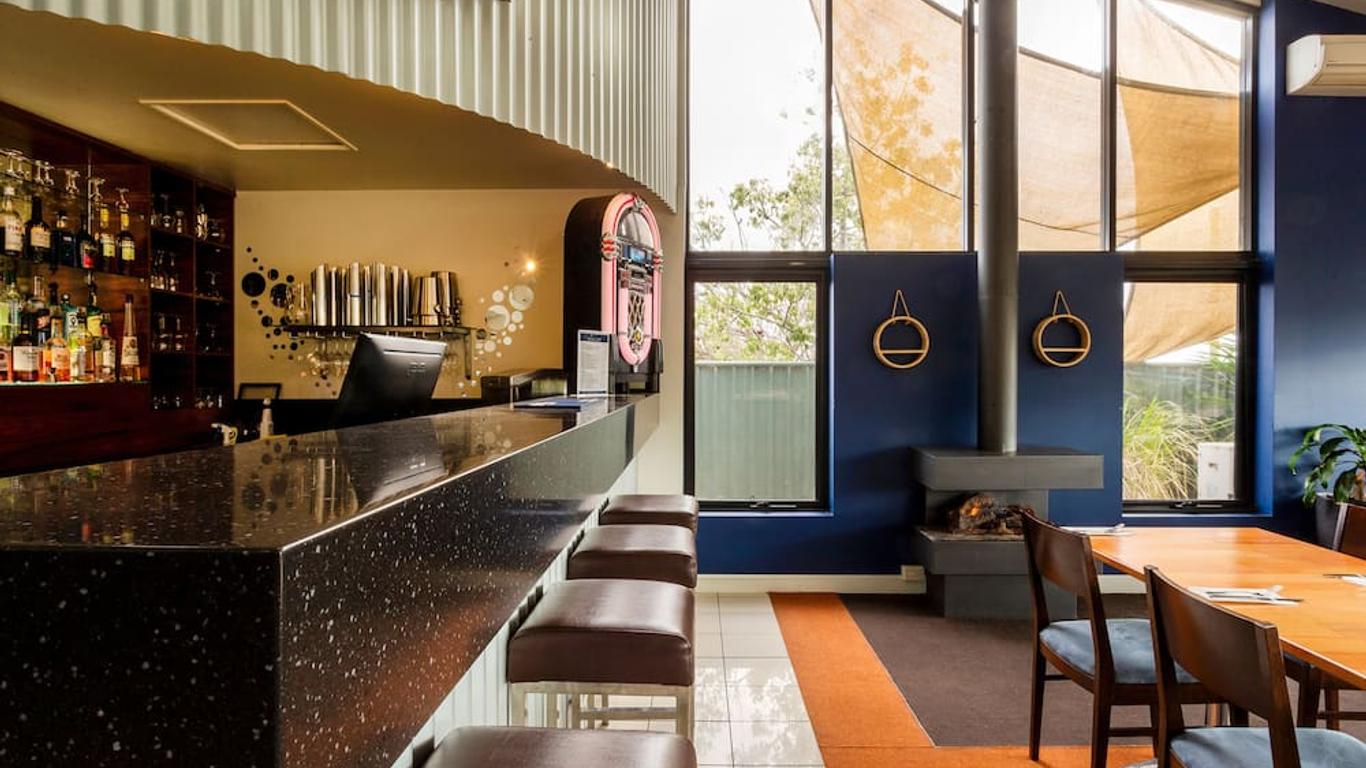 Station Motel