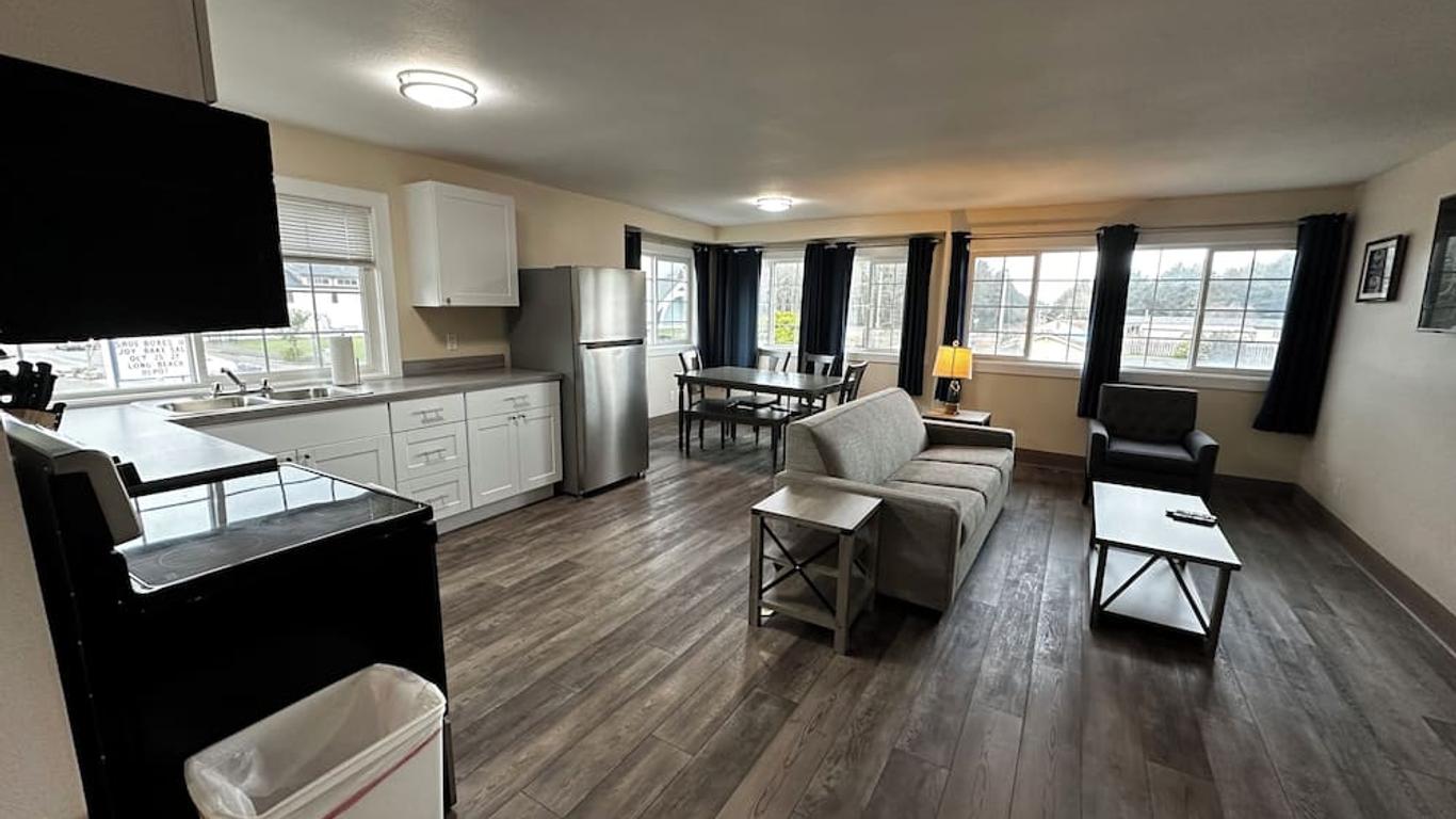 Coastal Inn and Suites