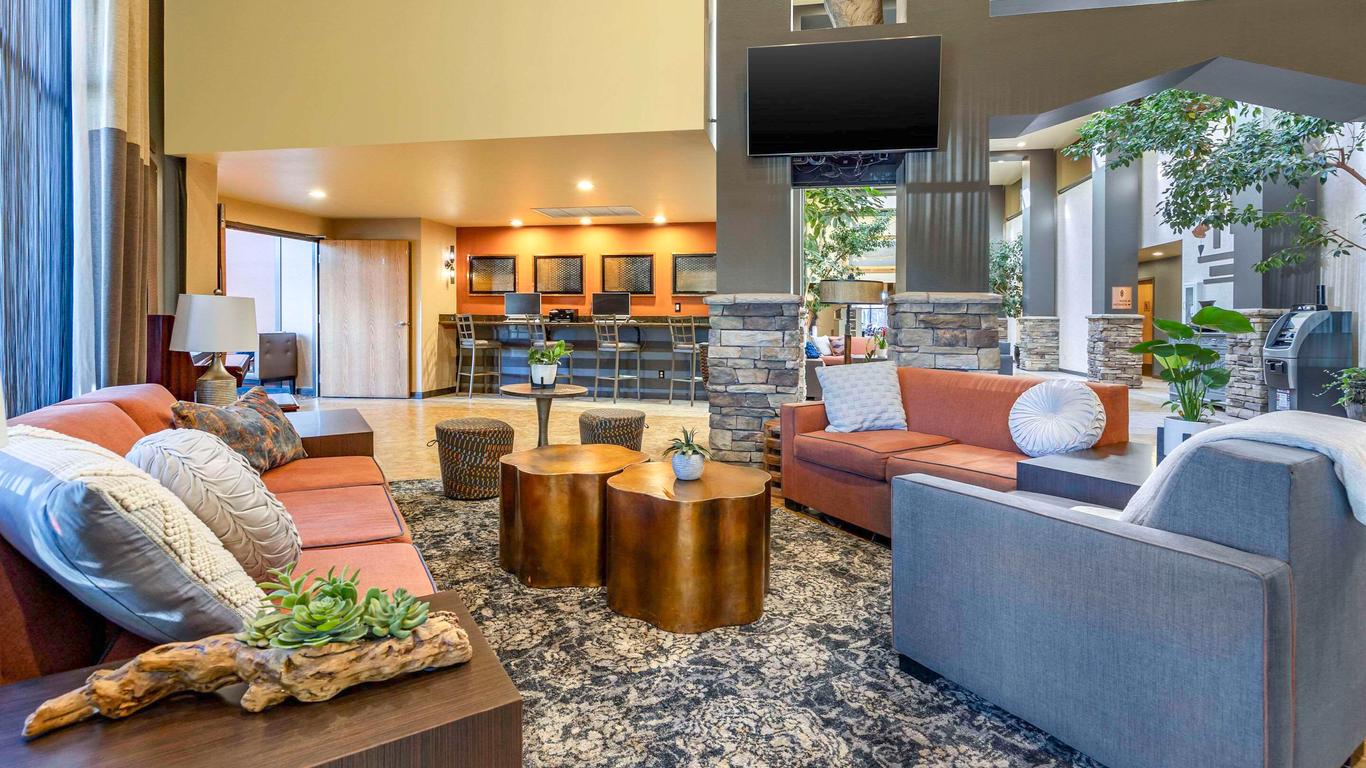Hells Canyon Grand Hotel Ascend Hotel Collection