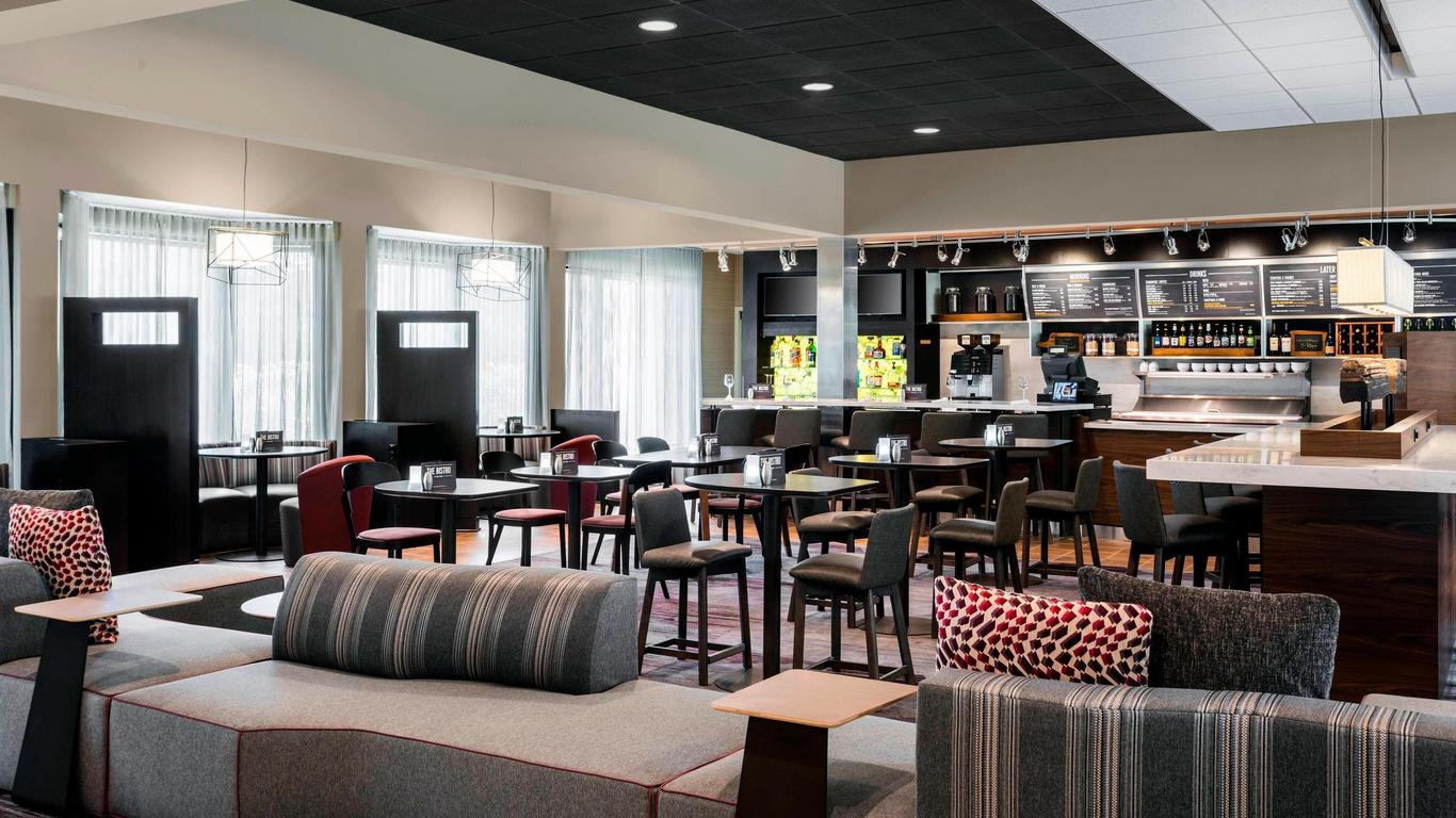 Courtyard by Marriott Chicago O'Hare