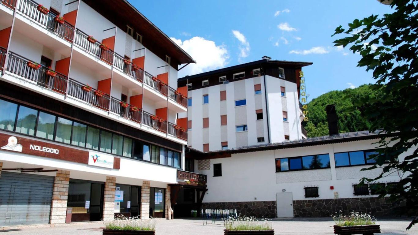 Hotel Bucaneve