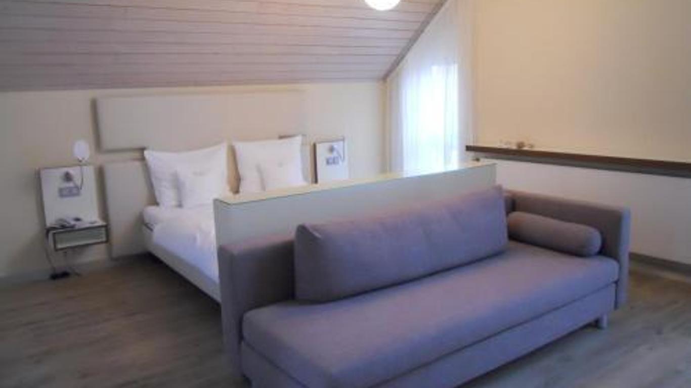 Flussbett Hotel