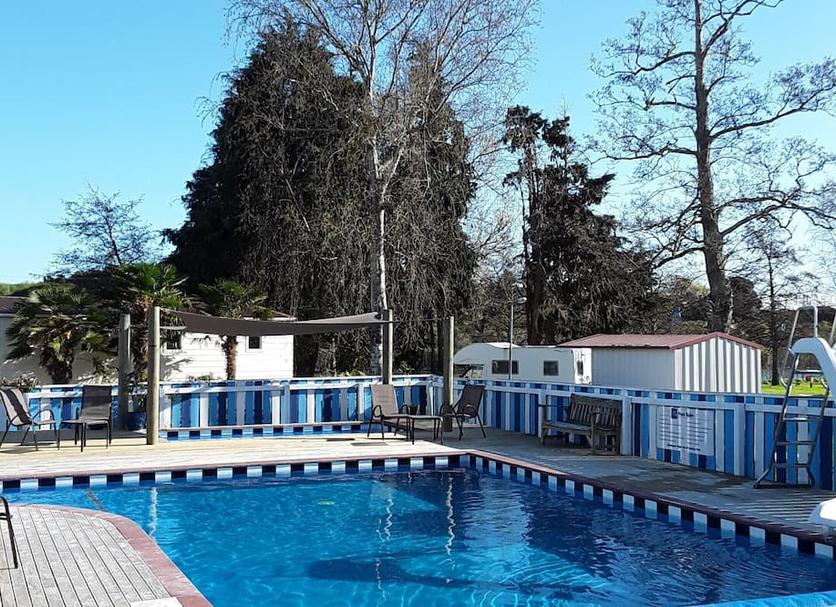 Pool Foto