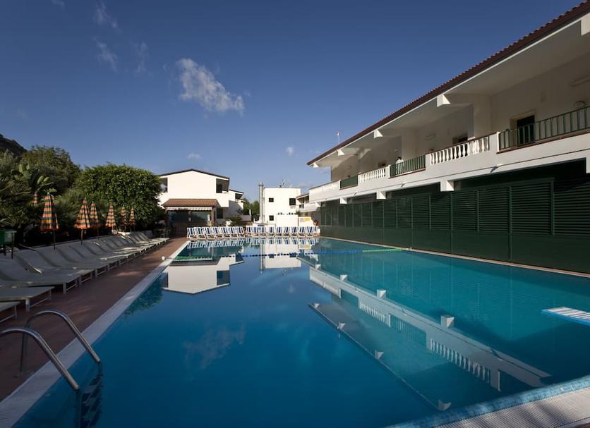 Pool Foto