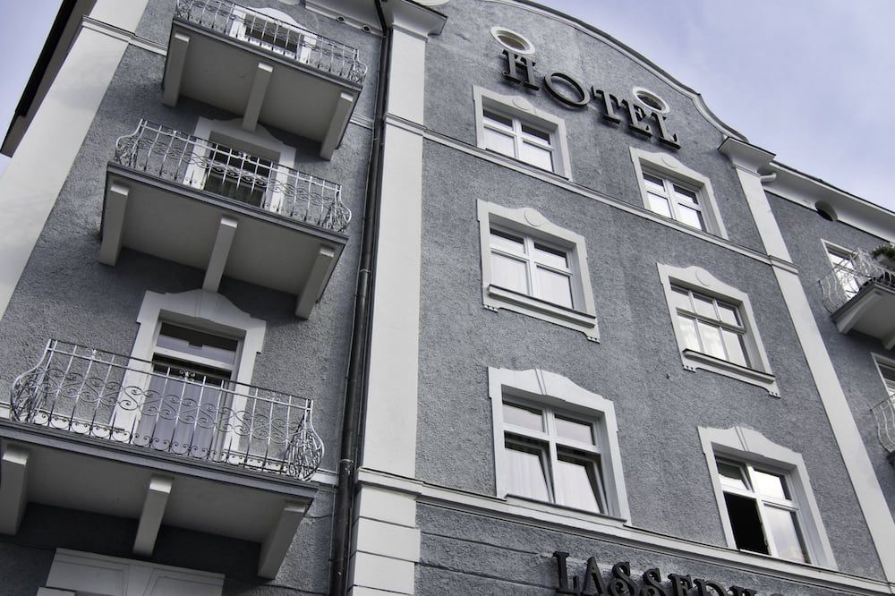 Gebäude