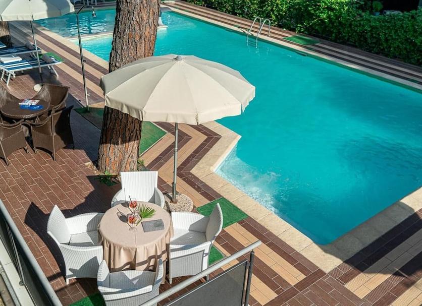 Pool Foto