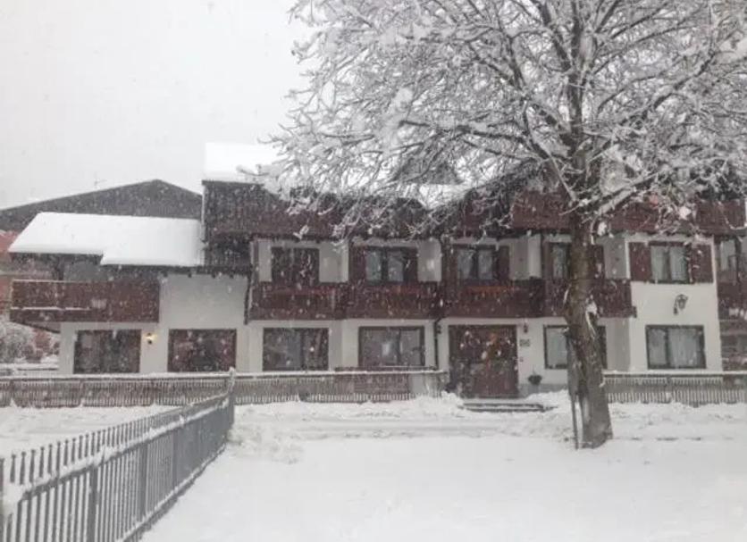 Außenansicht Foto