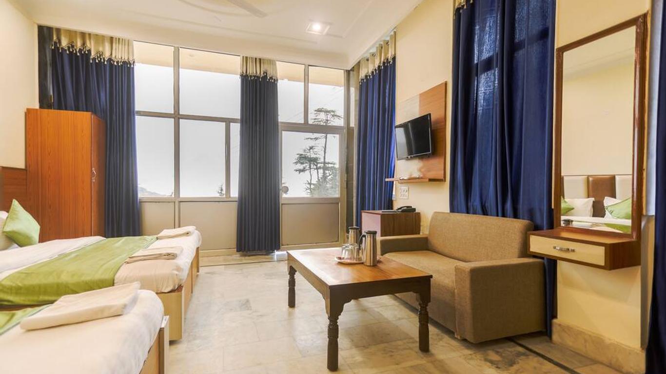 Hotel Varuni
