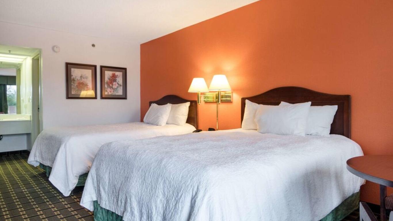Dublin Inn and Suites