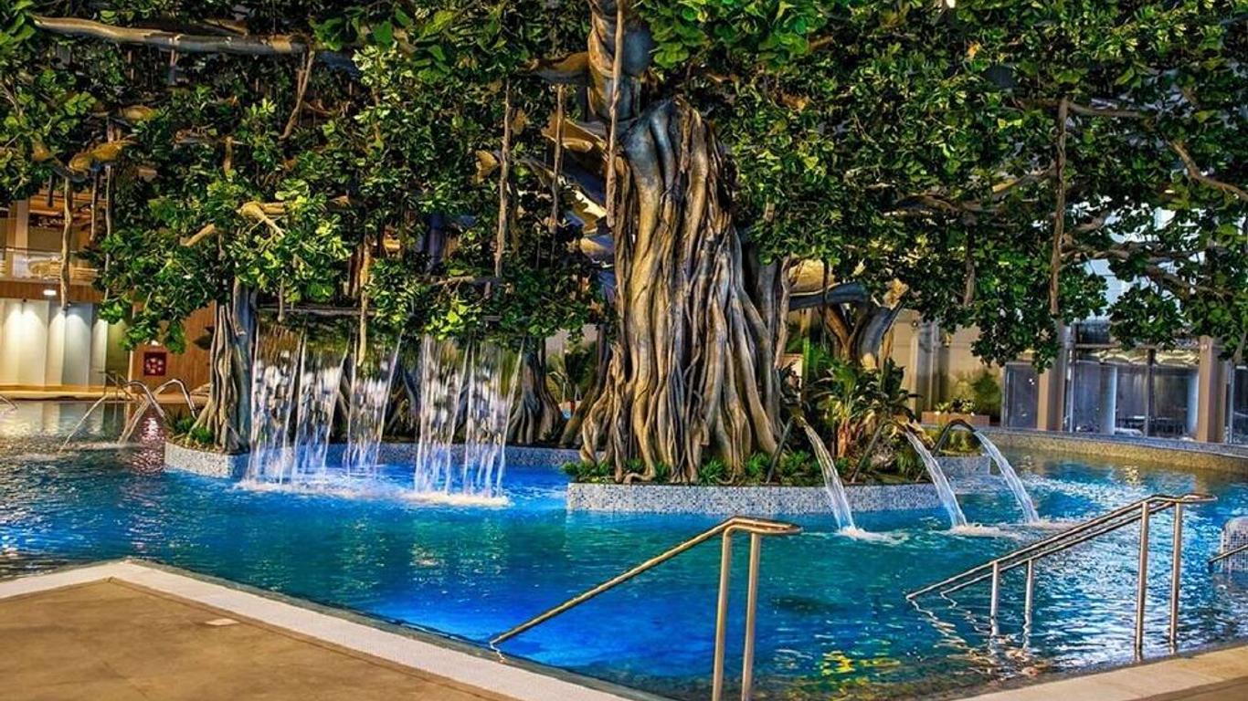 Hotel Royal Plaza By Timhotels