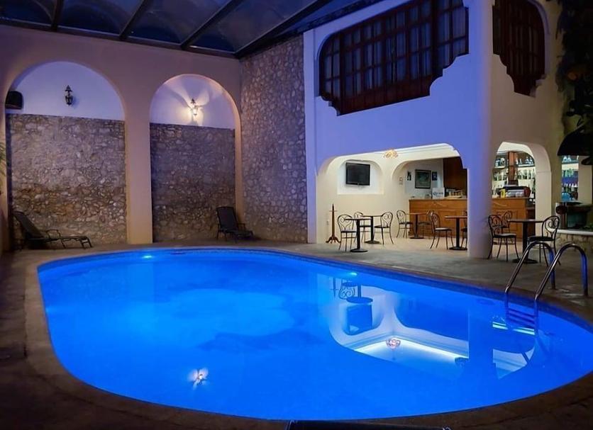 Pool Foto