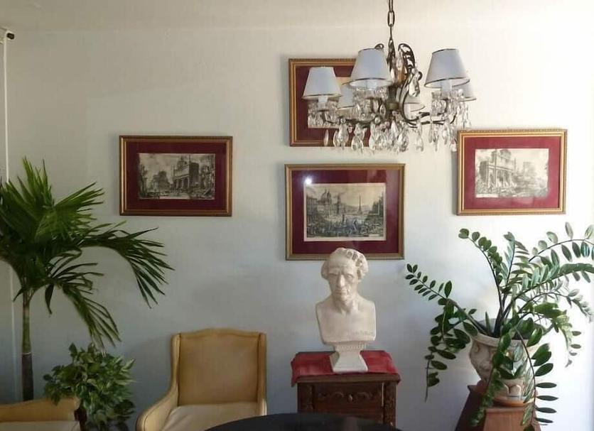 Zimmerausstattung Foto