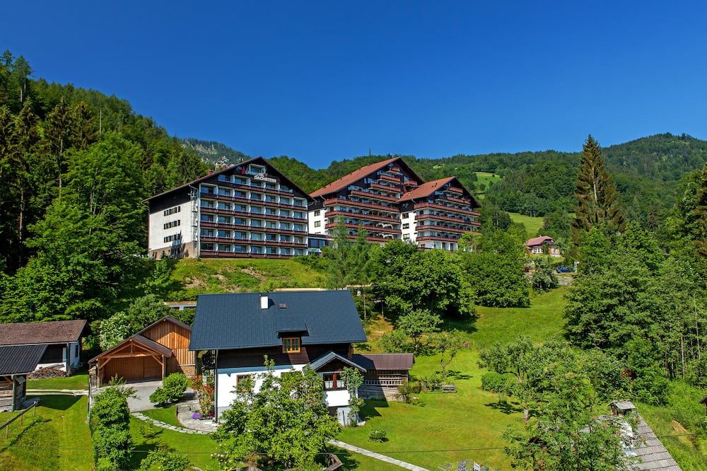 Gebäude