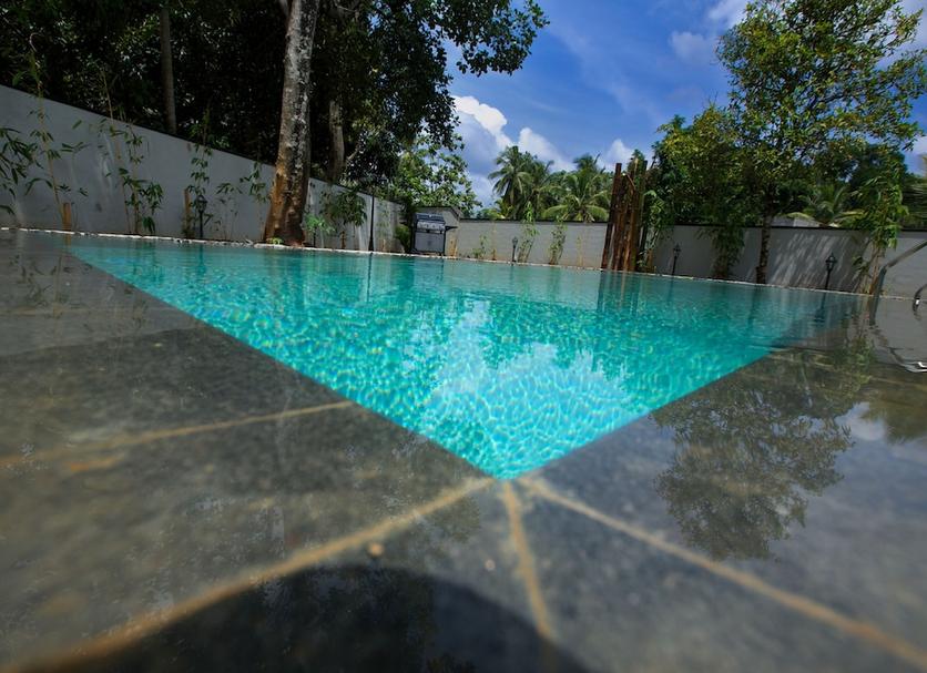 Pool Foto