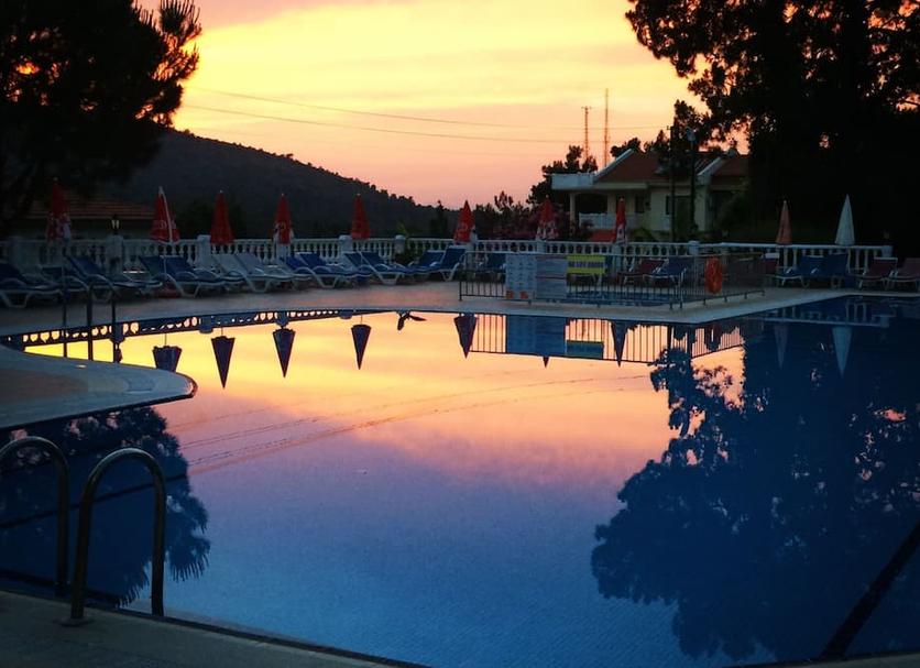 Pool Foto