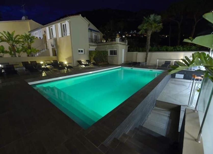 Pool Foto