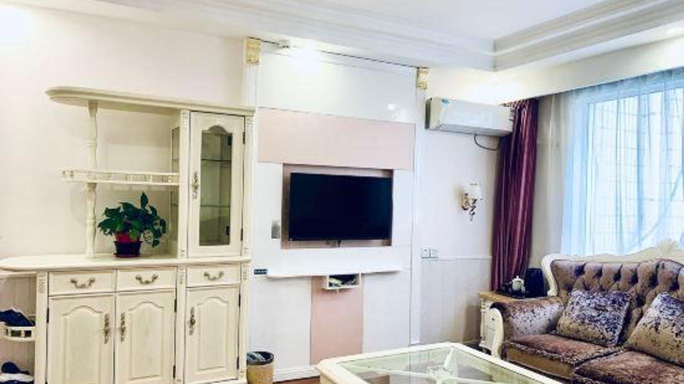 Xinglong Hotel