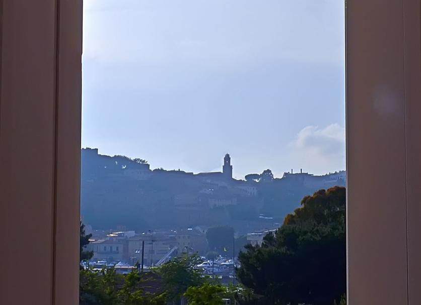 Außenansicht Foto