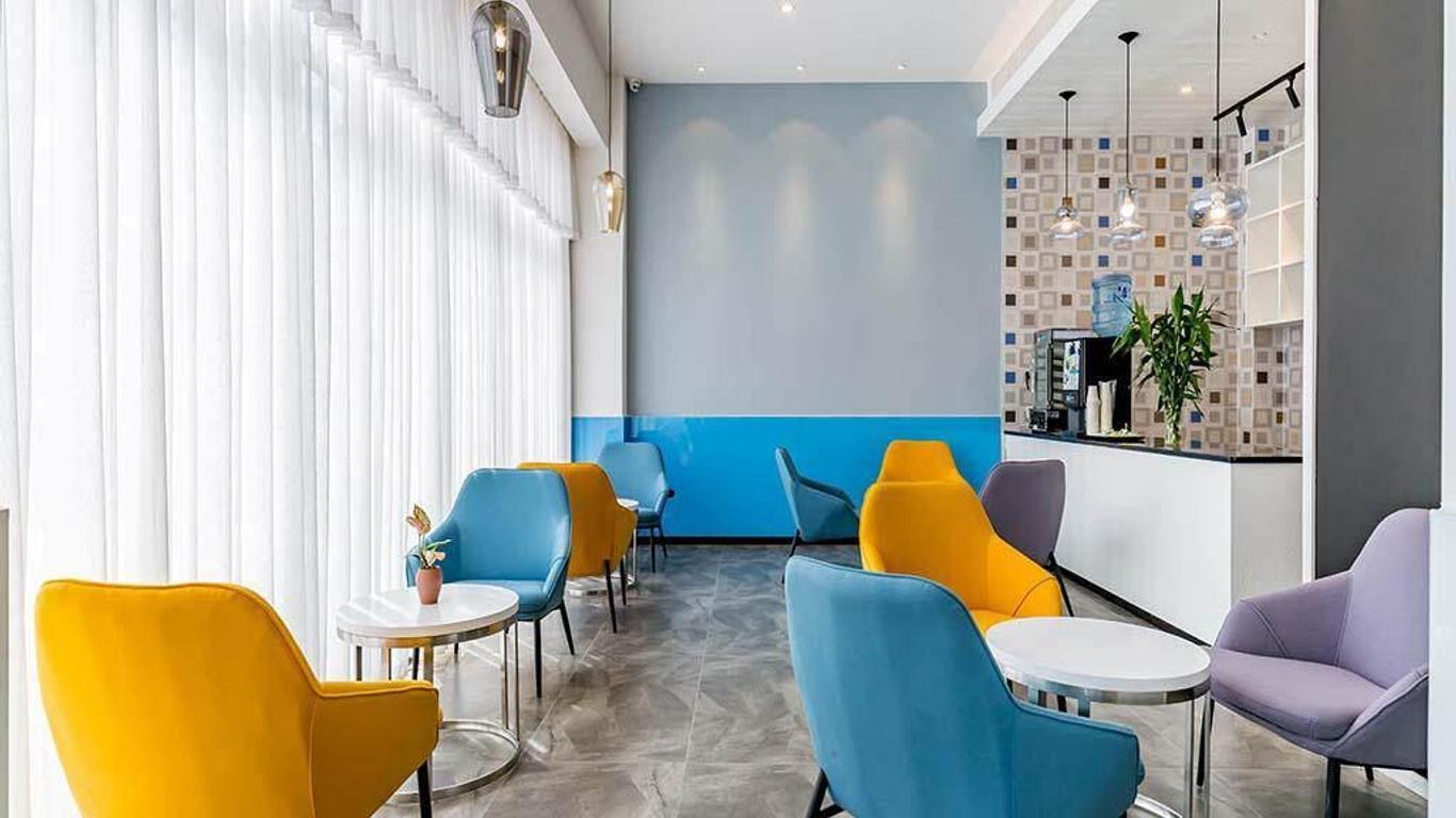 Jinjiang Inn Xiamen Railway Station Vientiane City Hotel