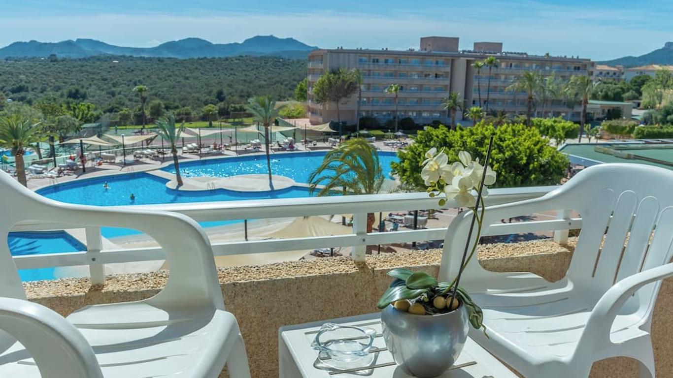 Hotel Club Cala Romani