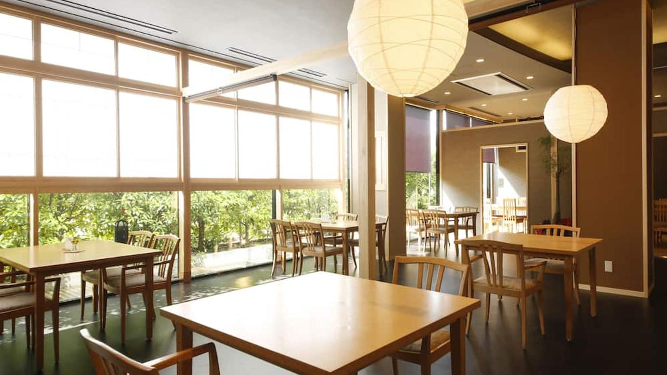 Ako Park Hotel