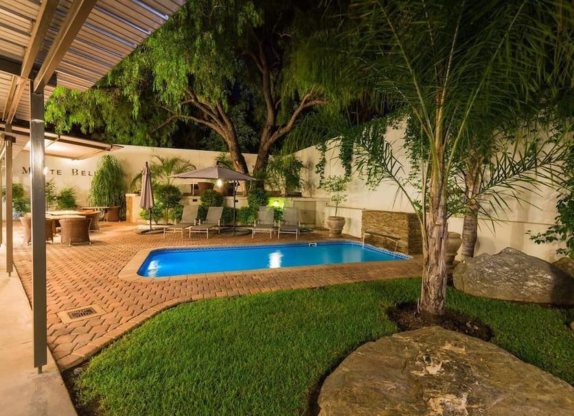 Pool Foto
