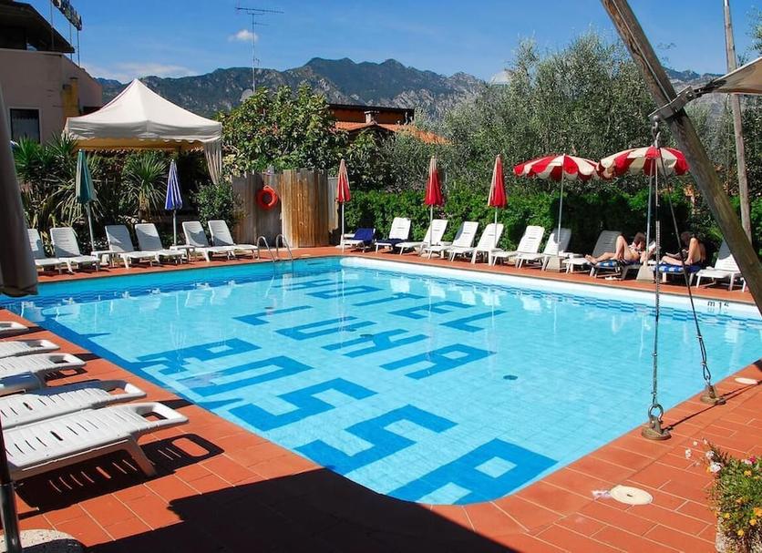 Pool Foto