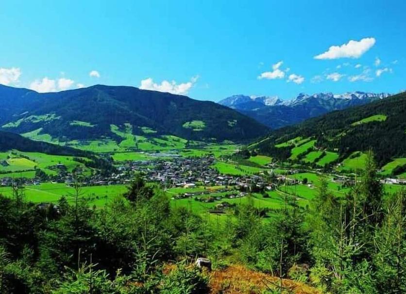Außenansicht Foto