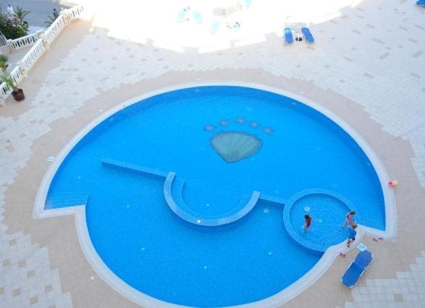 Pool Foto