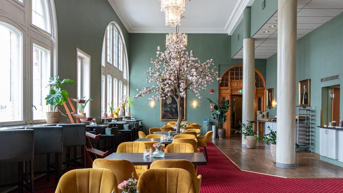 First Hotel Christian IV