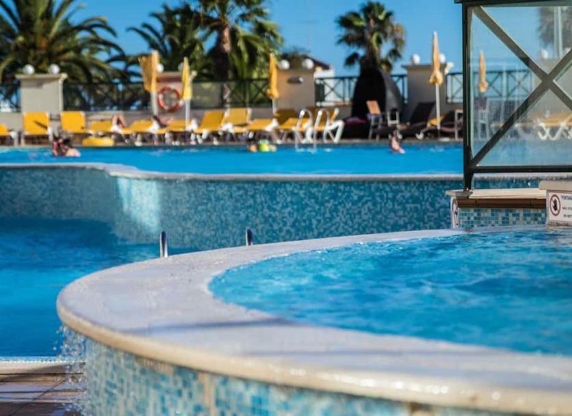 Pool Foto