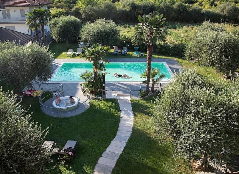 Pool Foto