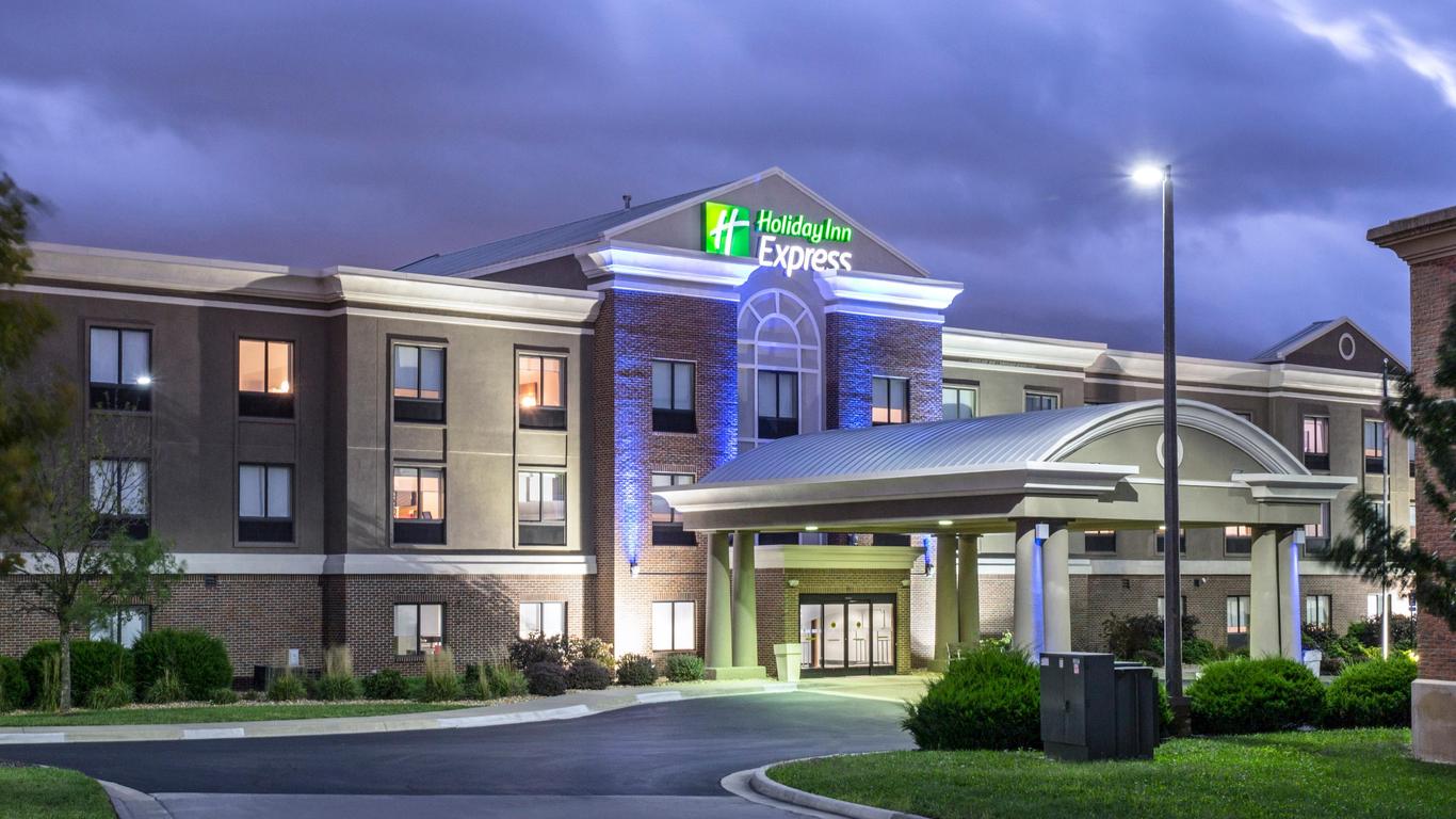 Holiday Inn Express Kansas City - At The Legends