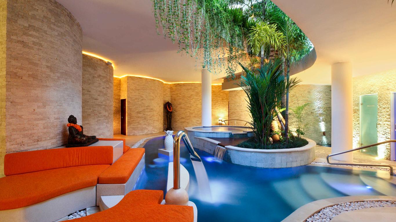 Pullman Bali Legian Beach