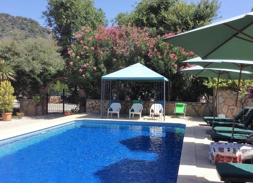 Pool Foto