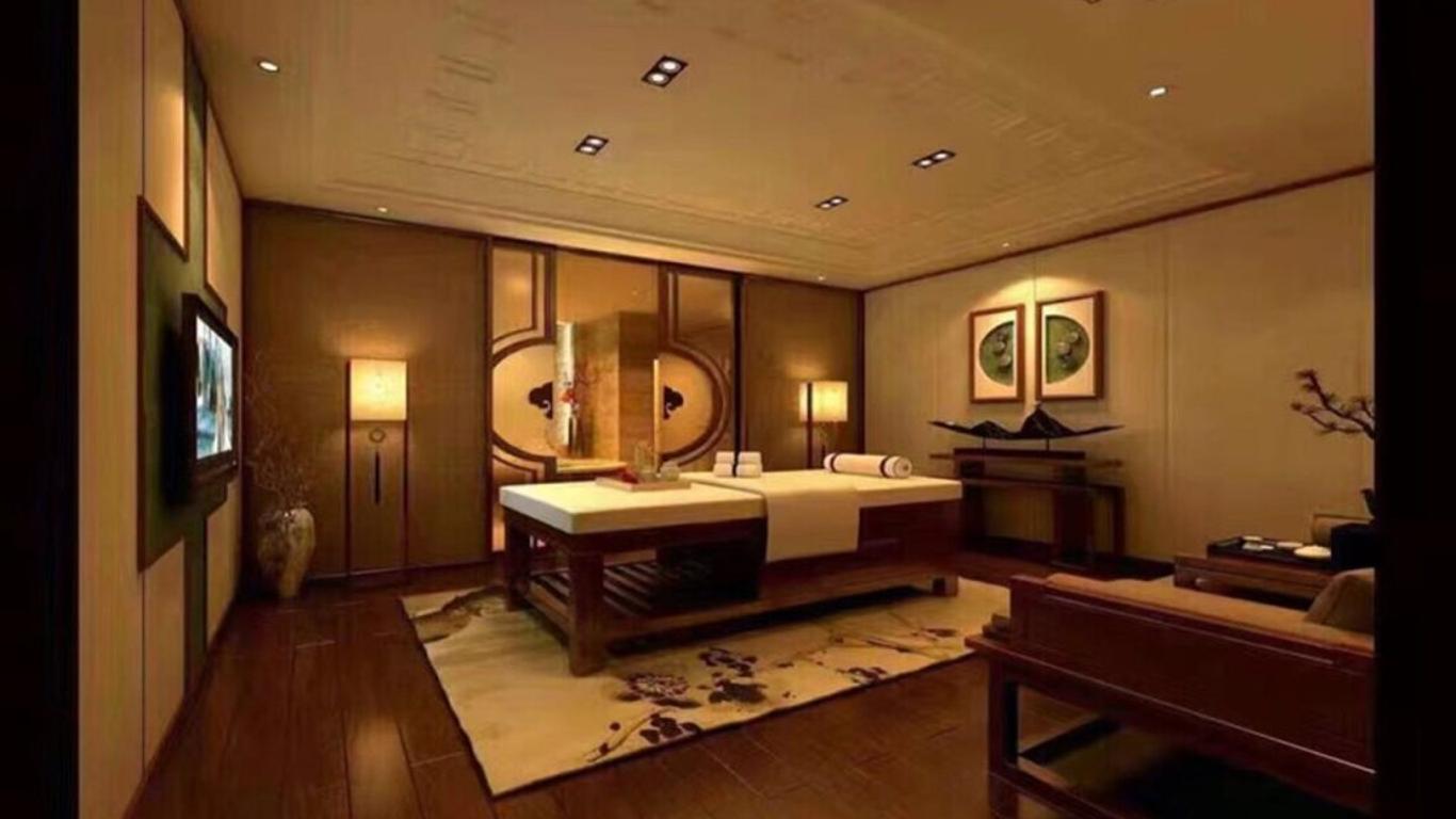 Hot Spring Hotel