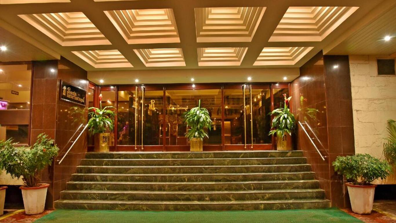 Hotel Poonja International