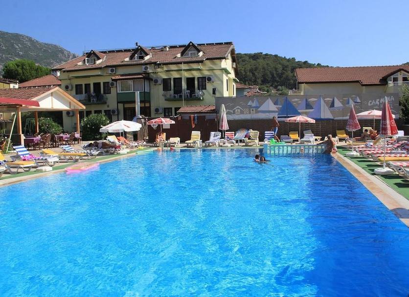 Pool Foto