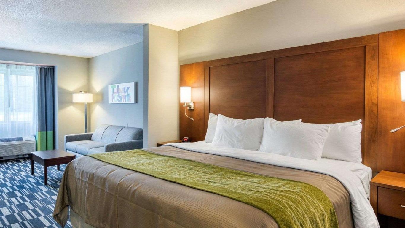 Quality Inn and Suites Ashland near Kings Dominion