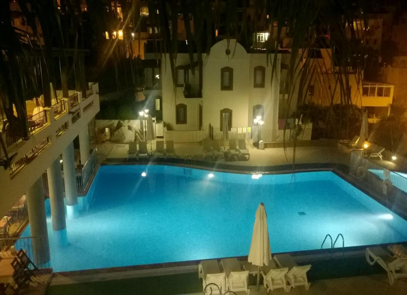 Pool Foto