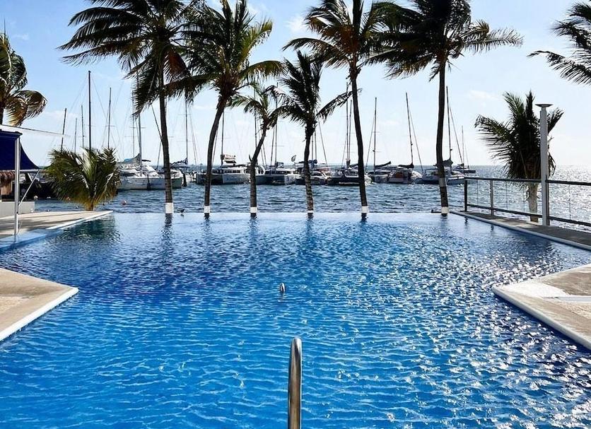 Pool Foto