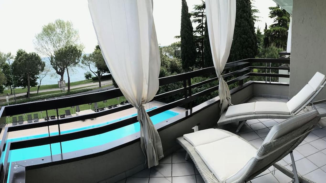 Alexandra Stay Residence